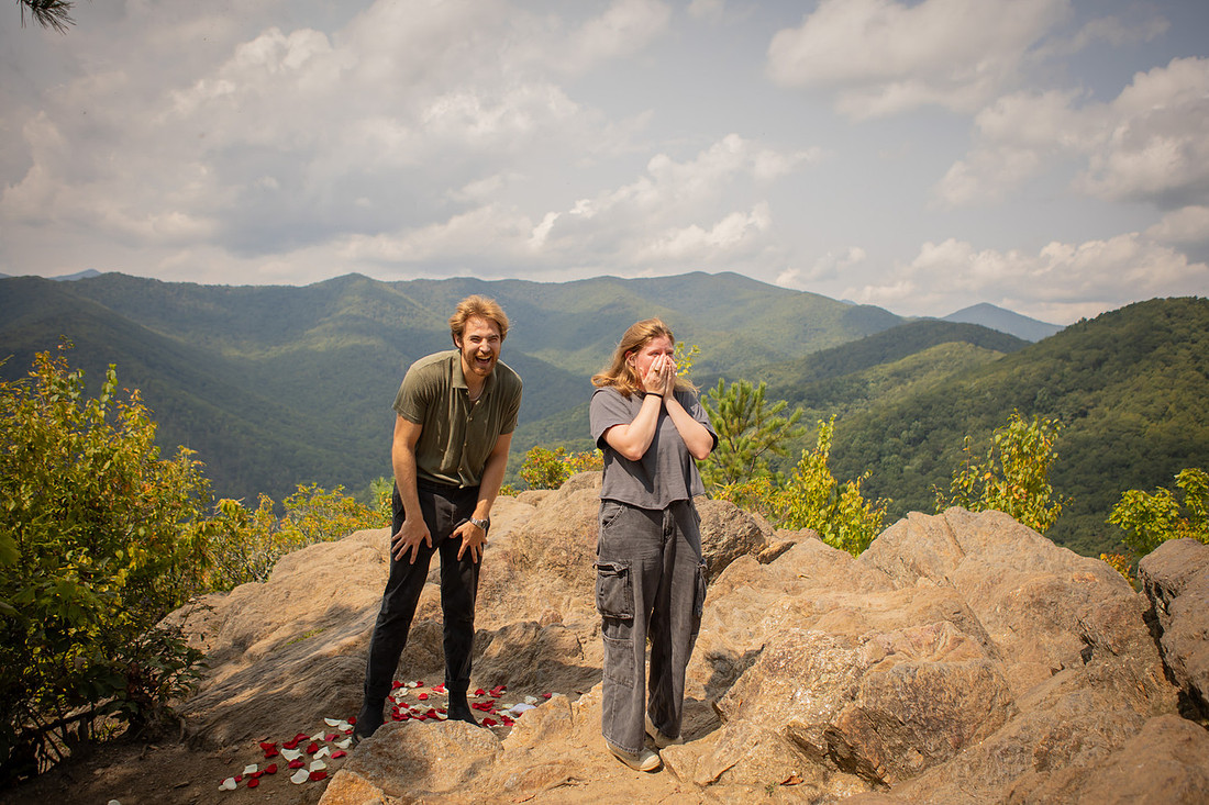 Getting Engaged in the Mountains of NC on a Hike | Nature Proposal Photographer