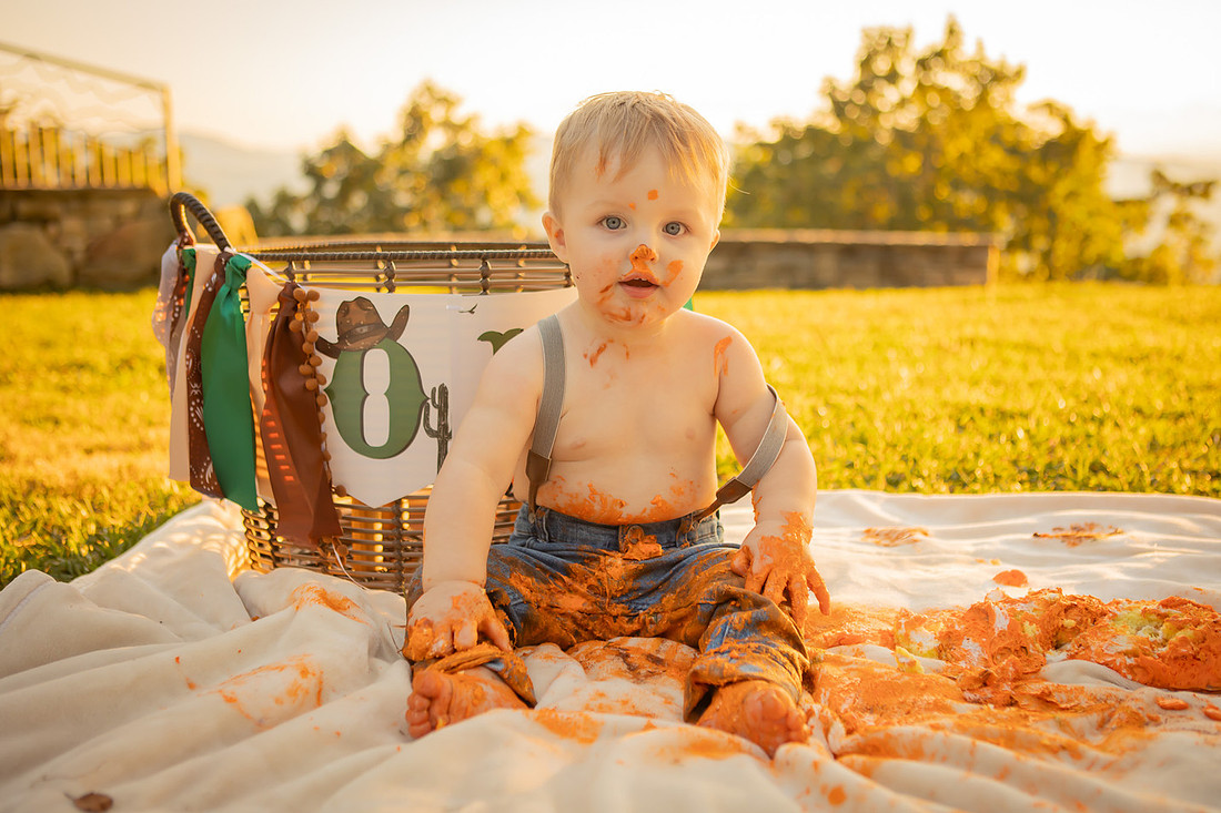 Cake Smash Photography with Pumpkin Cake Outdoors
