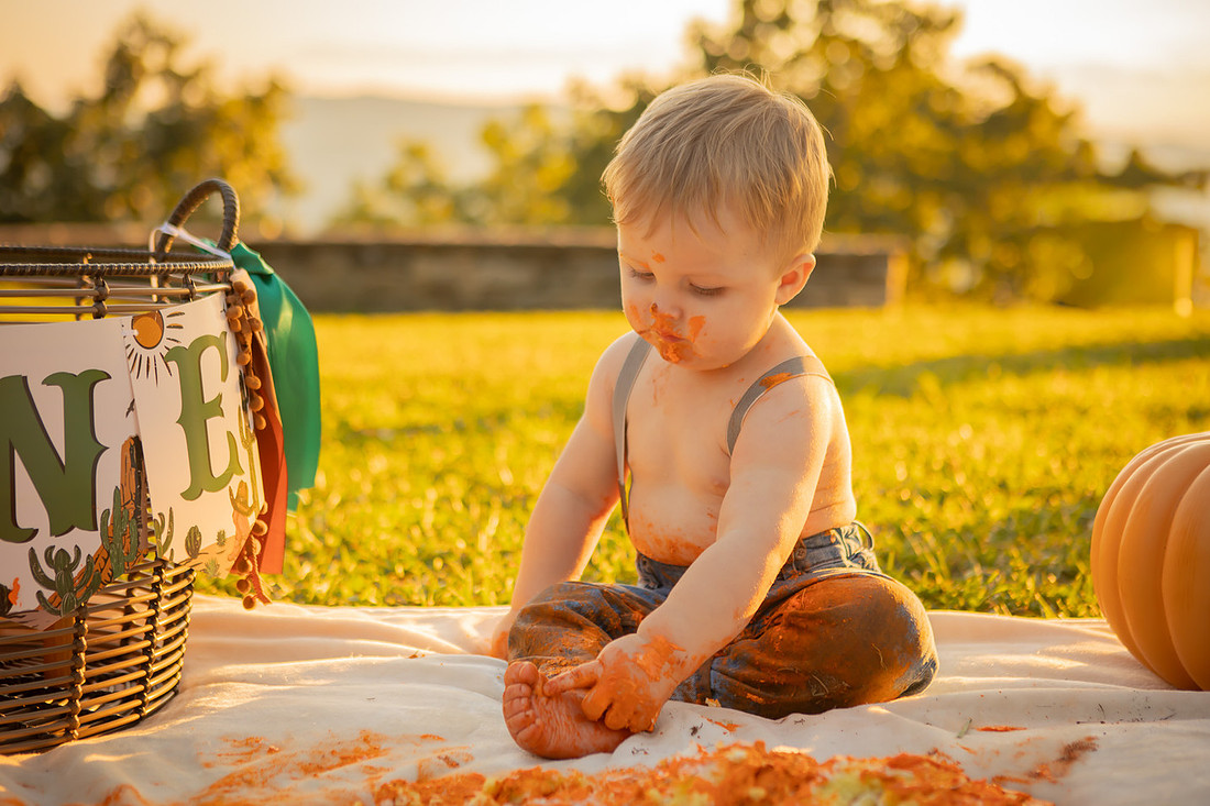 Cake Smash Photography with Pumpkin Cake Outdoors