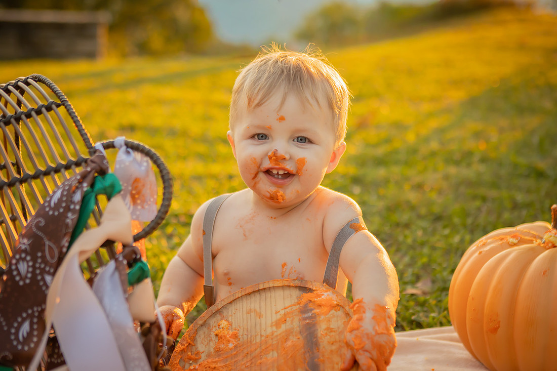 Cake Smash Photography with Pumpkin Cake Outdoors