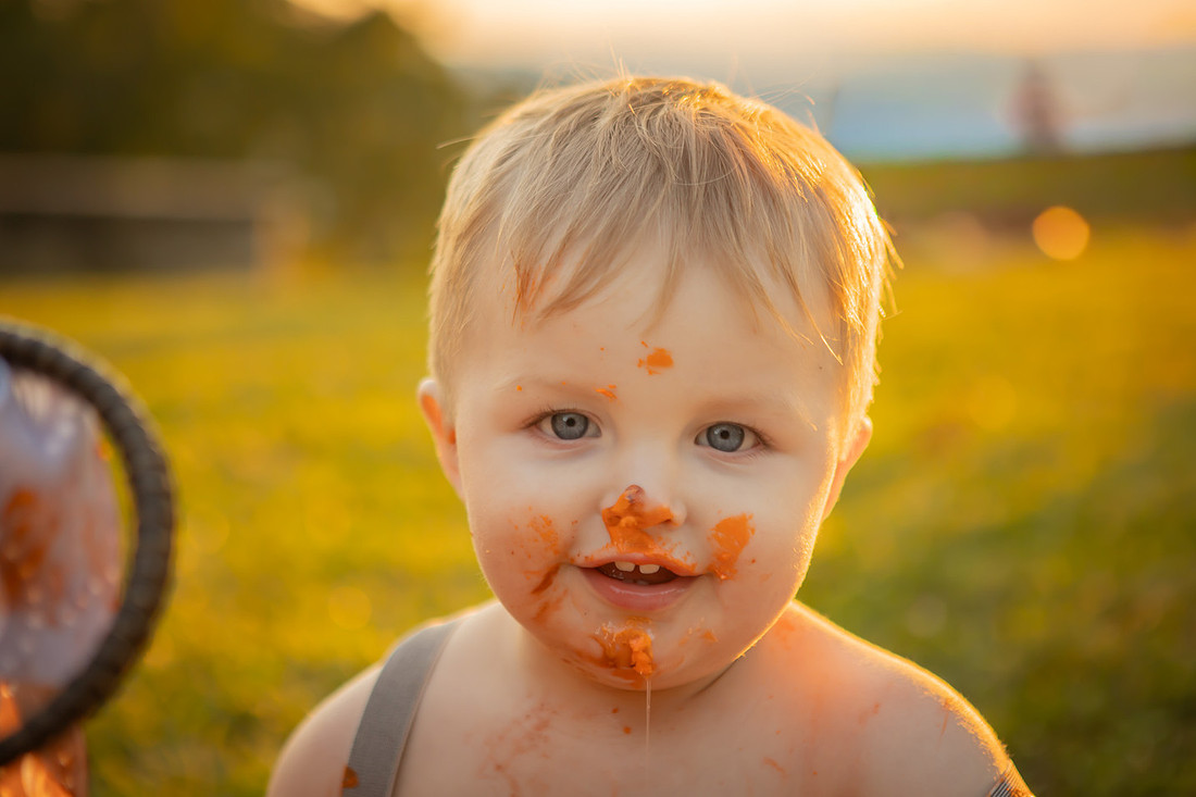 Cake Smash Photography with Pumpkin Cake Outdoors