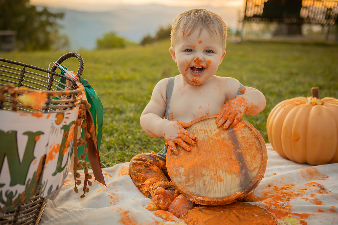 Cake Smash Photography with Pumpkin Cake Outdoors