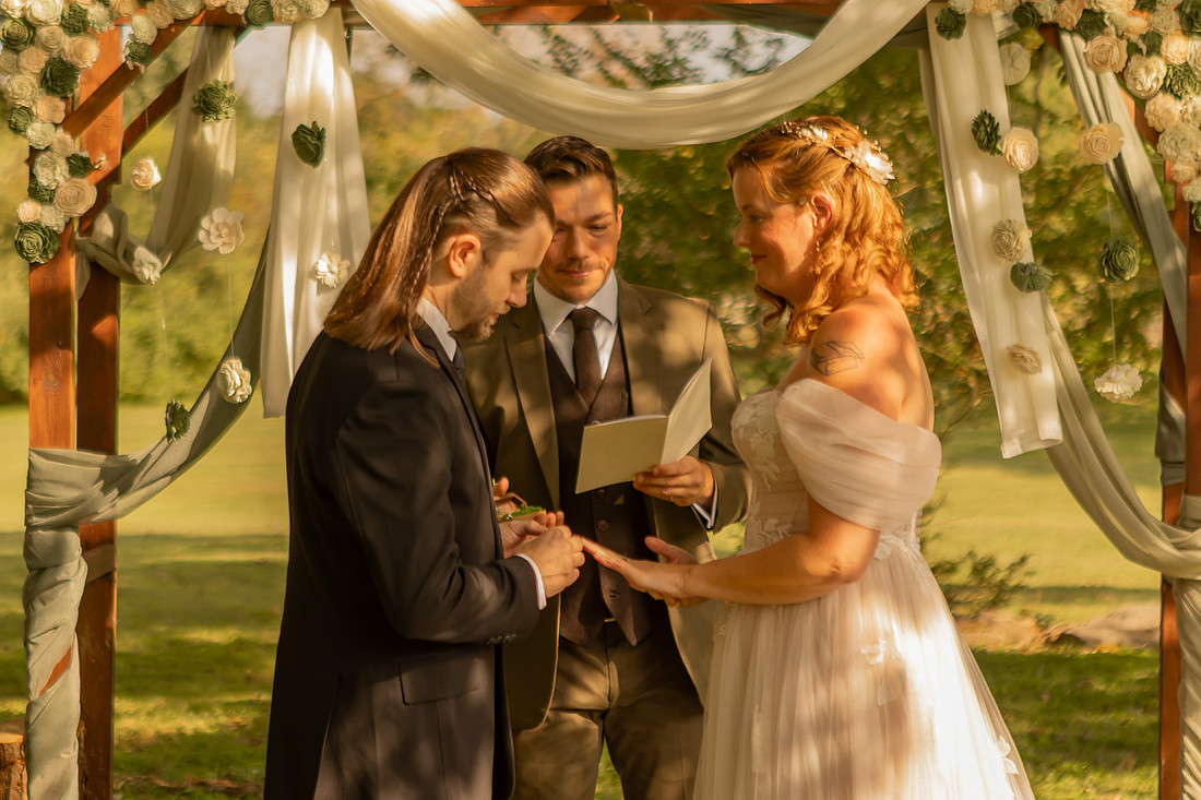Outdoor Wedding Ceremony Photography