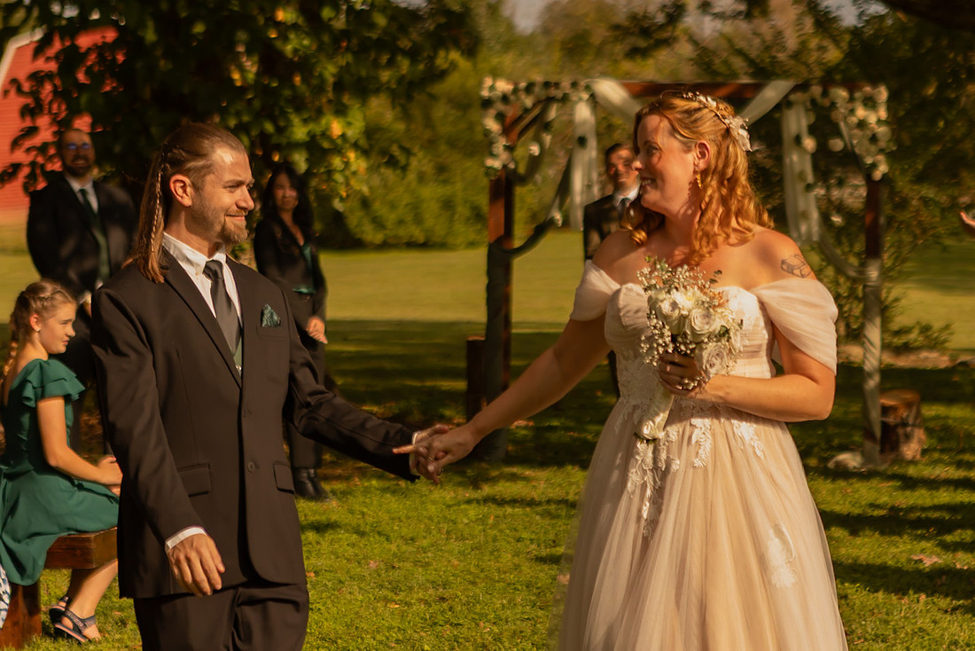 Outdoor Wedding Ceremony Photography
