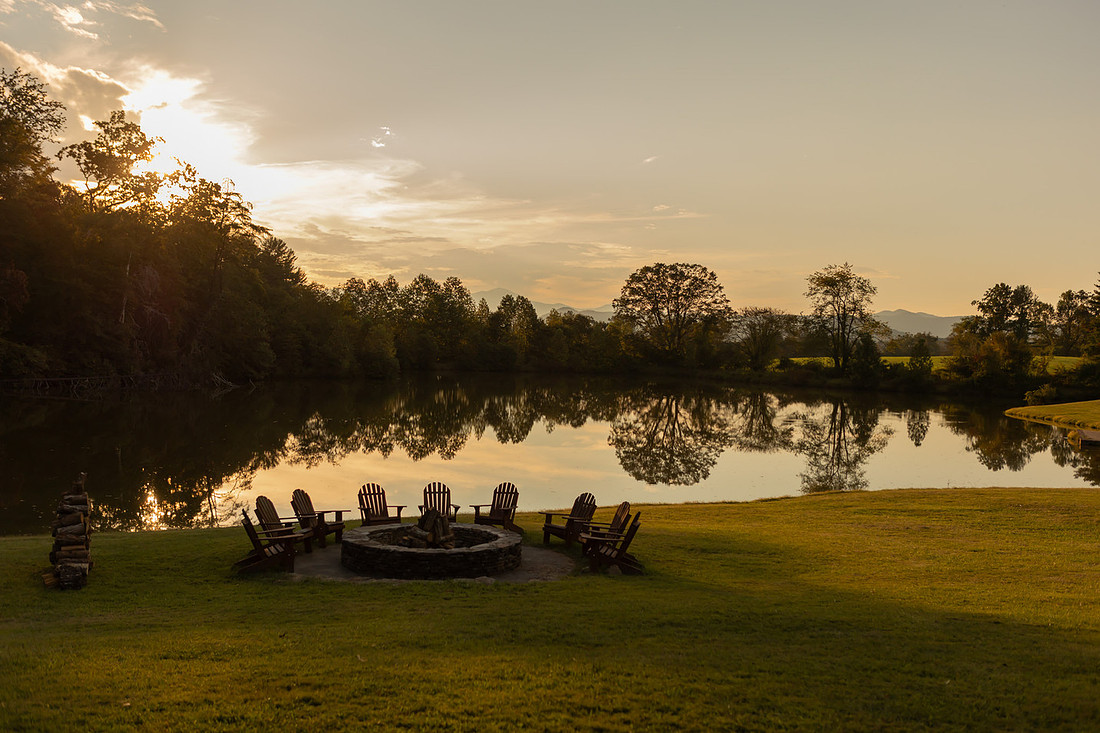 Wedding Reception Photos at Inninsfree Farm in Hendersonville NC | Asheville Photographer