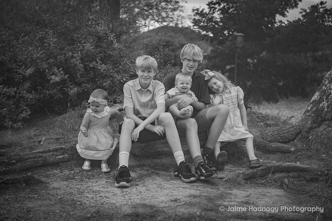  Kids and Babies in Extended Family Photoshoot | Asheville Photographer