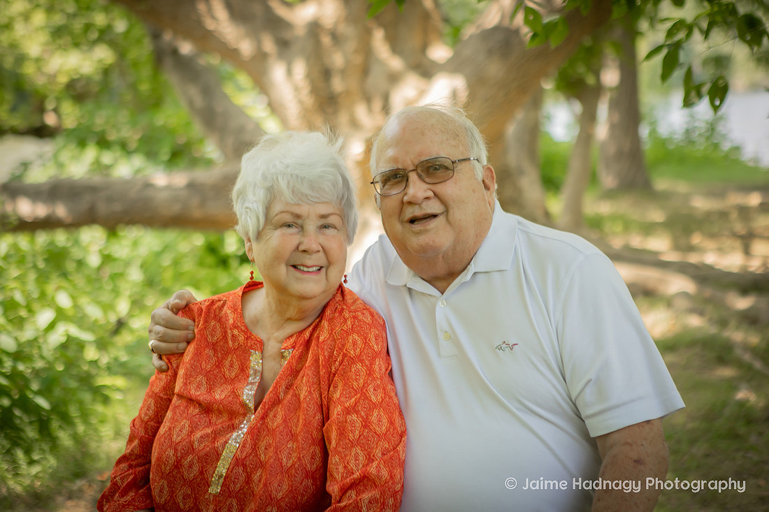 Couples Photos and Family Photos in Asheville Photographer