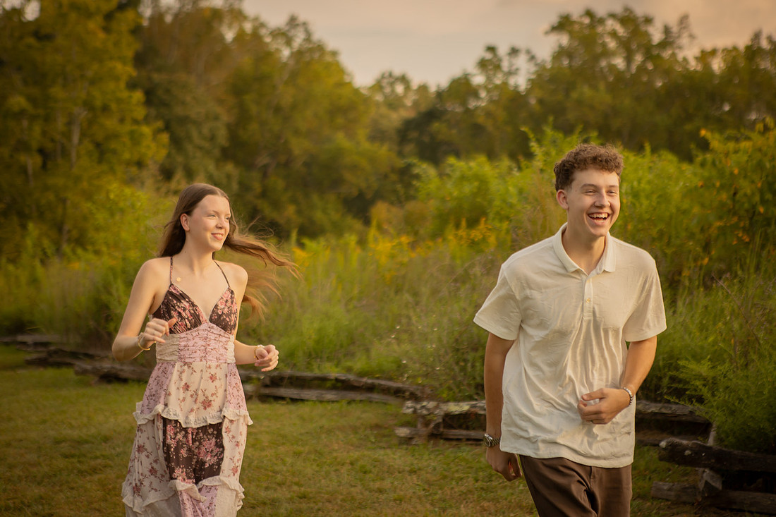Playful Outdoor Couples Photos at Clemson Botanical Gardens | SC Photographer