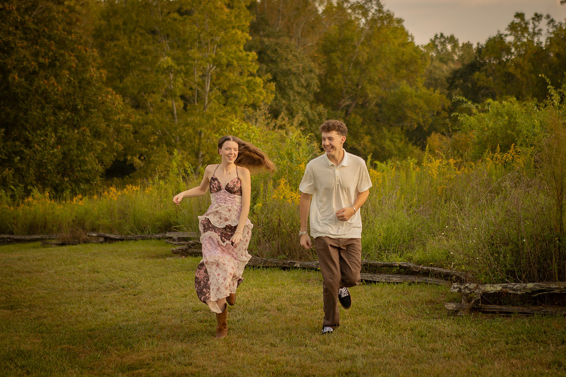 Playful Outdoor Couples Photos at Clemson Botanical Gardens | SC Photographer
