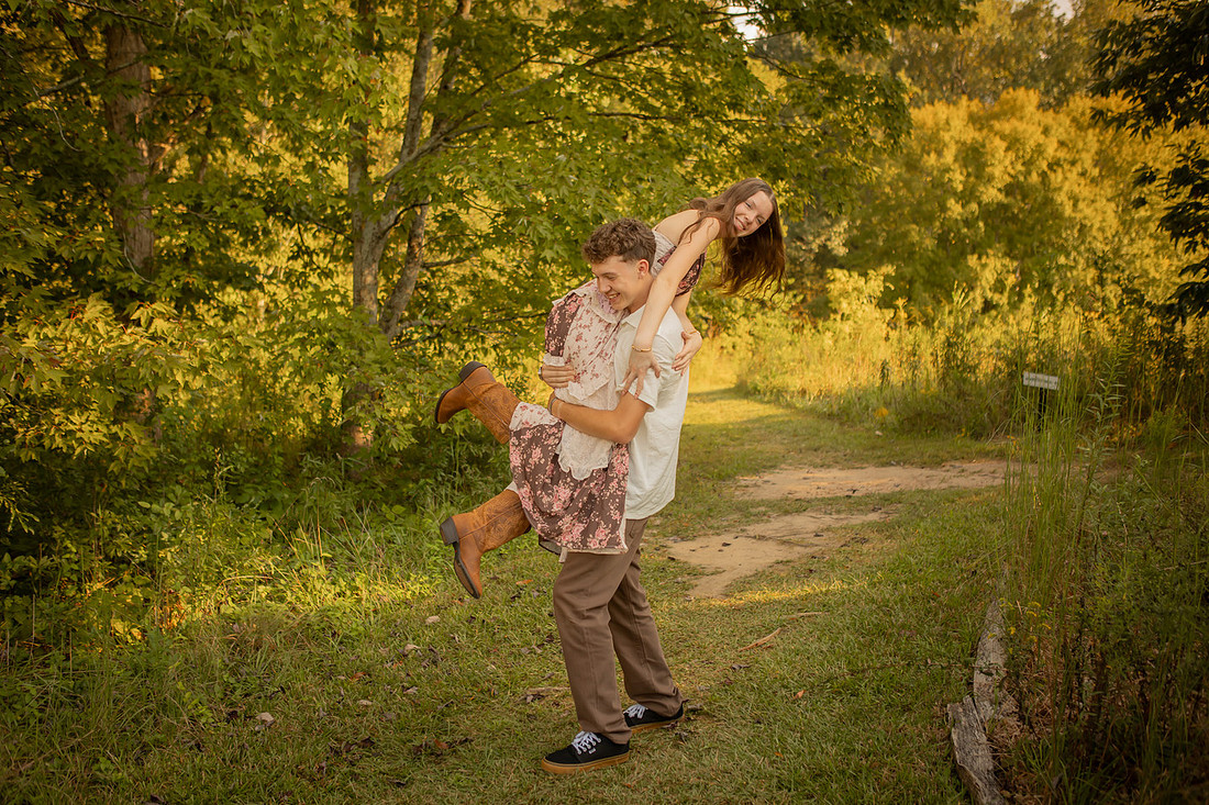 Playful Outdoor Couples Photos at Clemson Botanical Gardens | SC Photographer