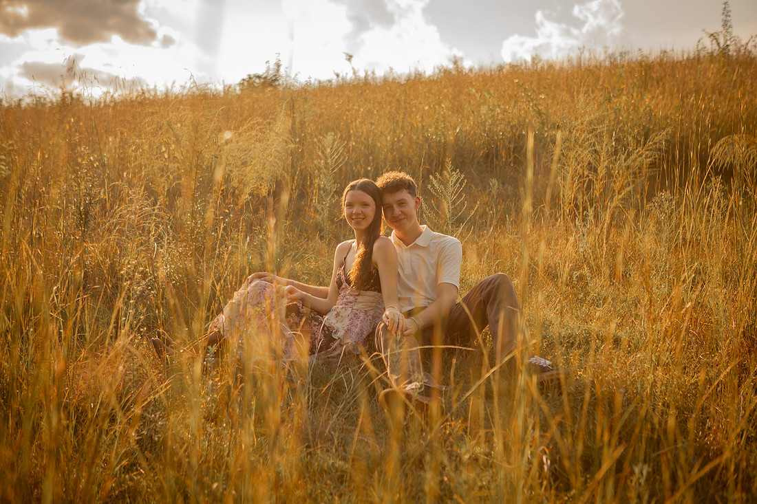 Beautiful Outdoor Couples Photos