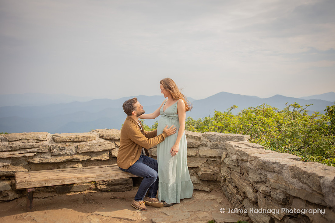 Mountaintop Maternity Photos