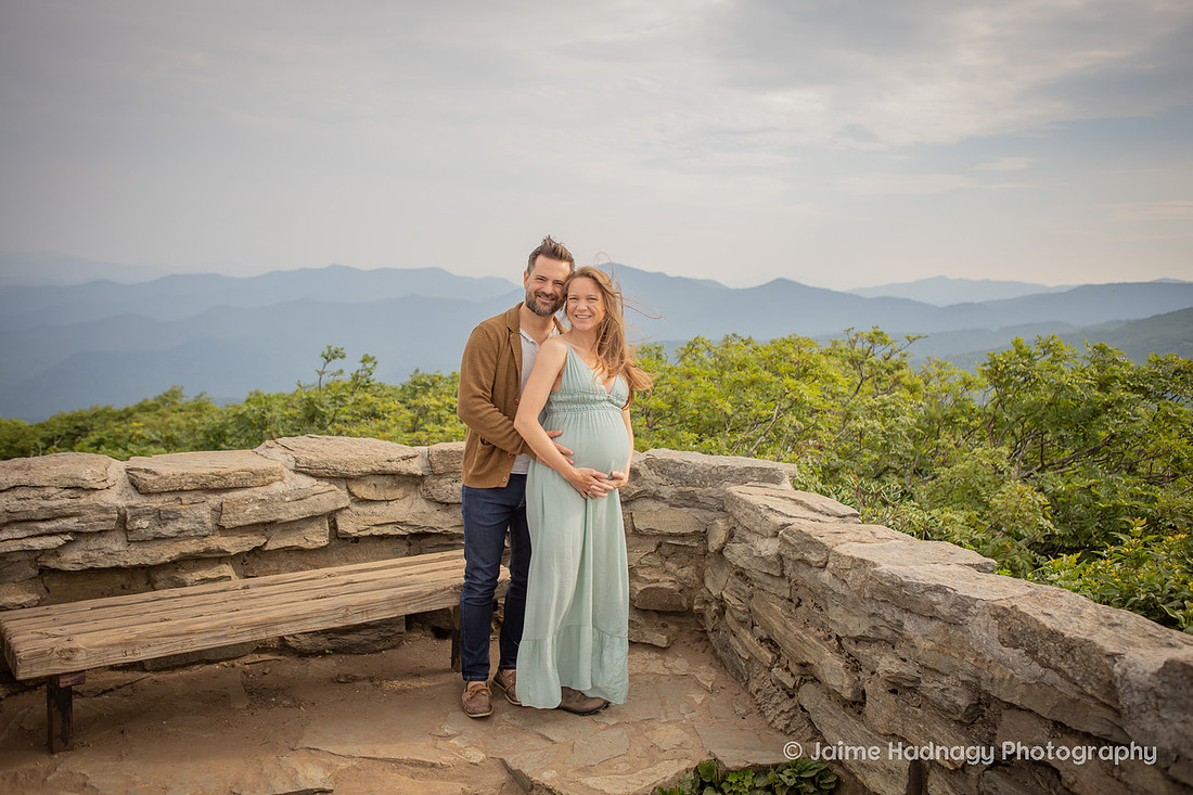 Mountaintop Maternity Photos