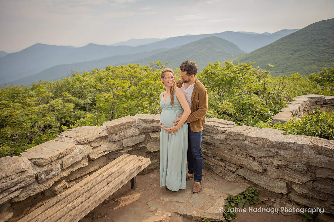 Mountaintop Maternity Photos