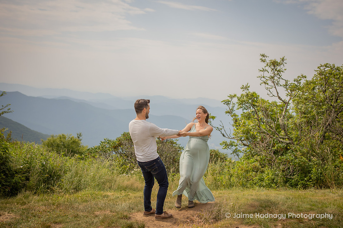 Hiking Maternity Photo Session on the Blue Ridge Parkway Near Asheville
