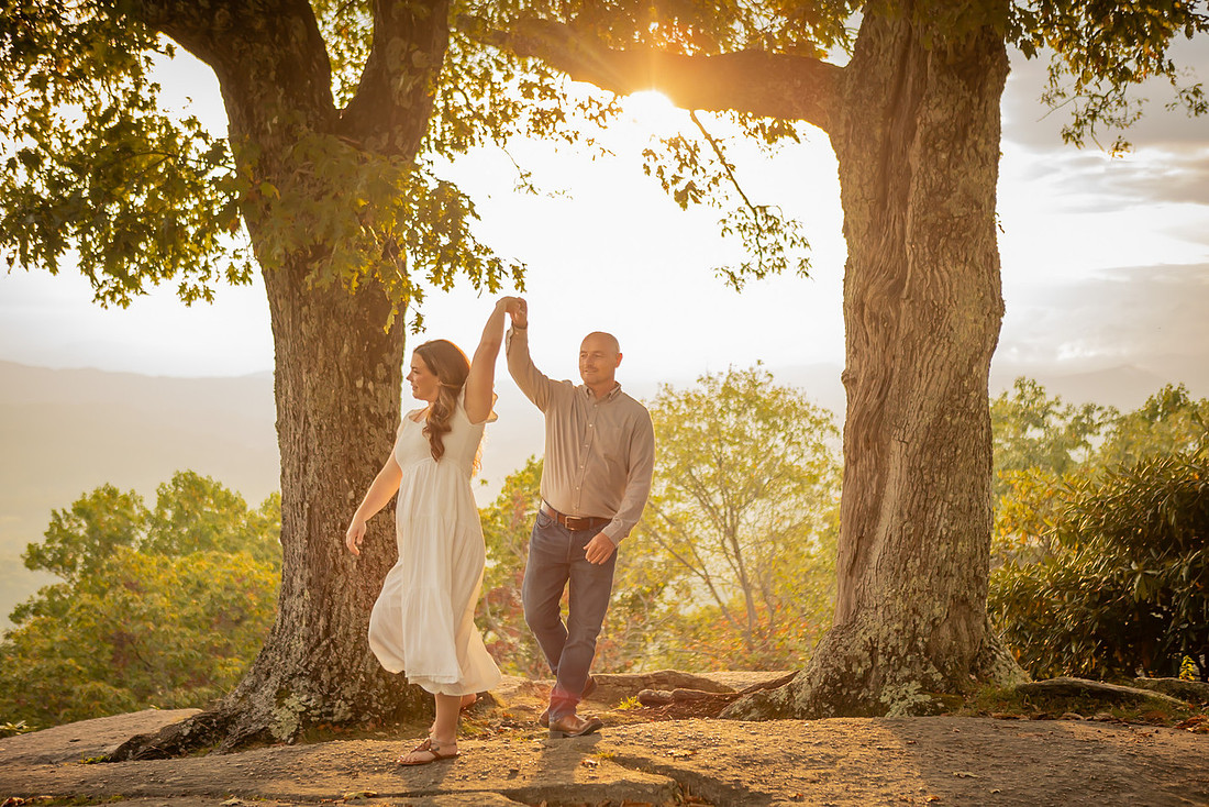 Engagement Photos with the Dog  in the Mountains at Jump Off Rock | Hendersonville Photographer