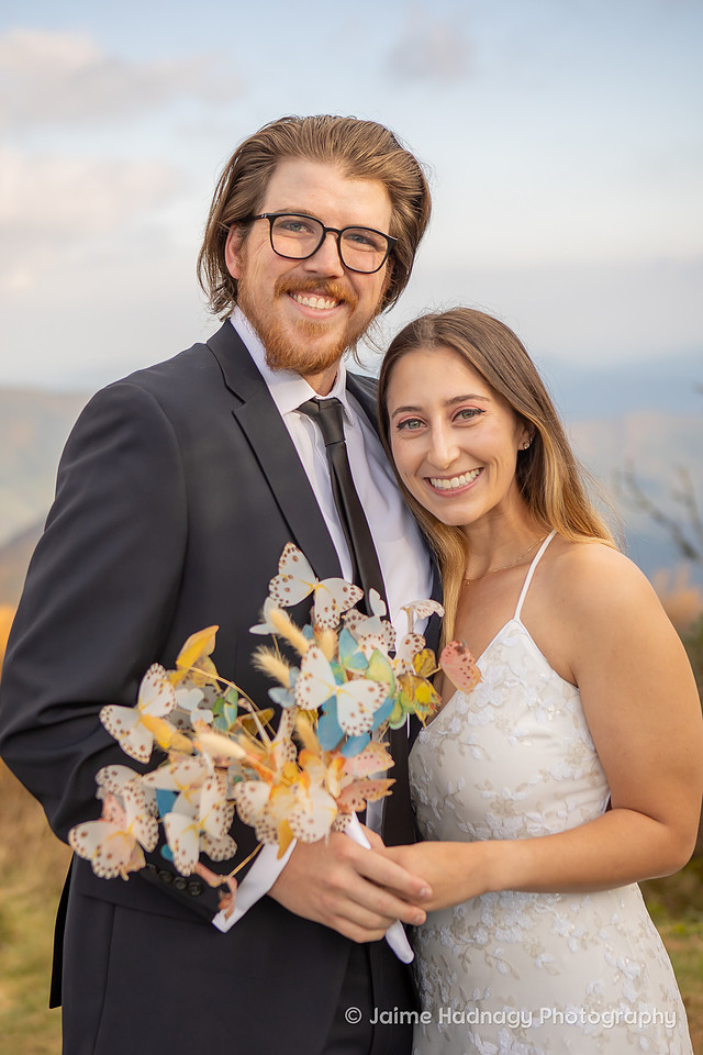 Wedding Portraits in the mountains of NC | Asheville Elopement Photographer