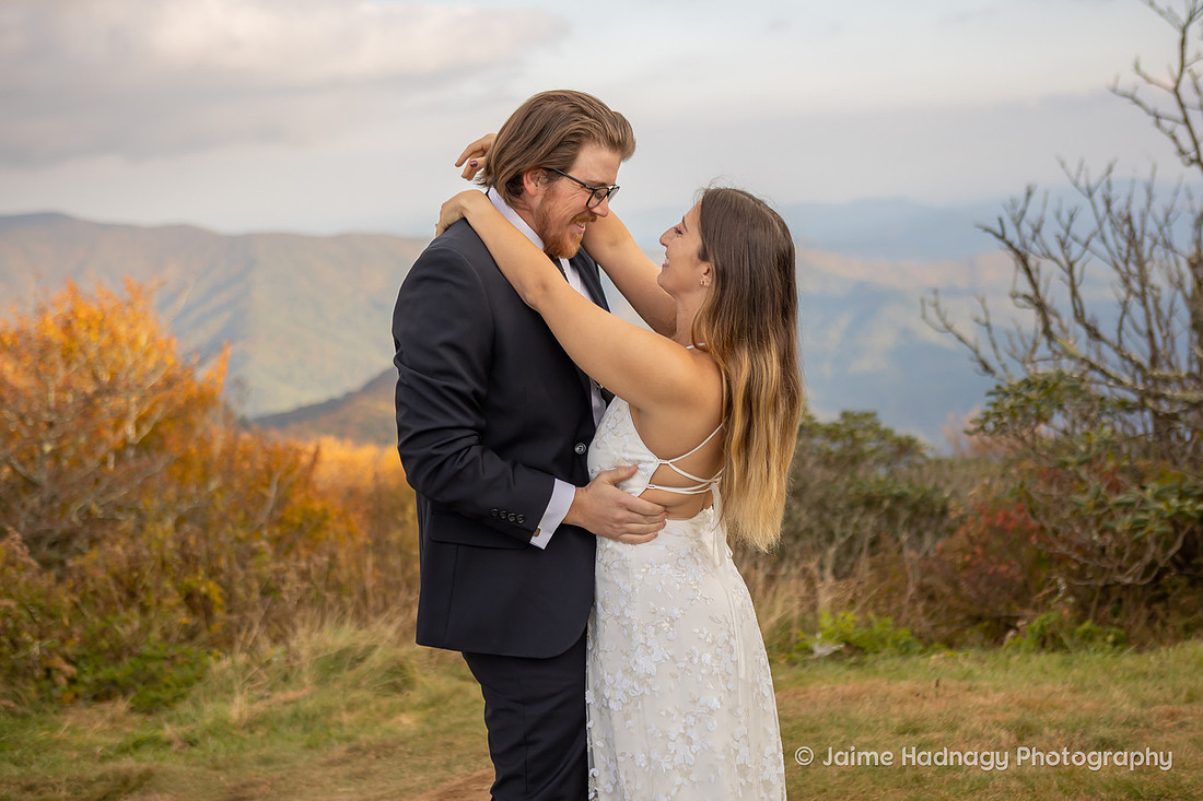 Wedding Portraits in the mountains of NC | Asheville Elopement Photographer