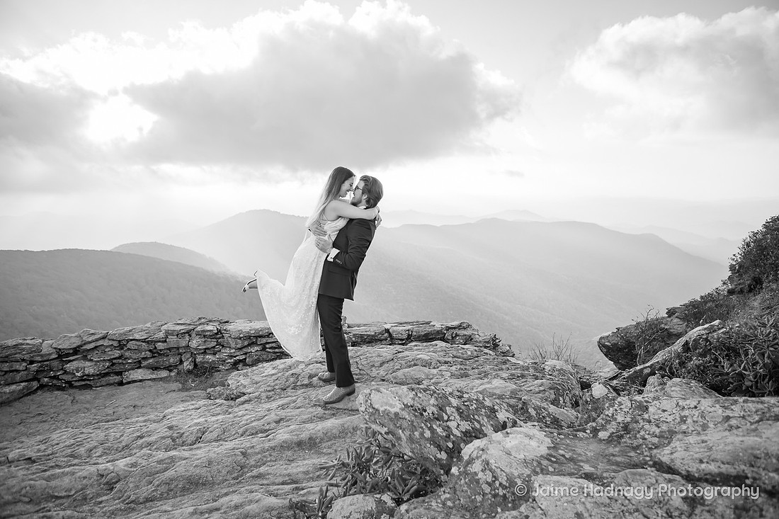 Elopement Photos on The Blue Ridge Parkway | Asheville Wedding Photographer