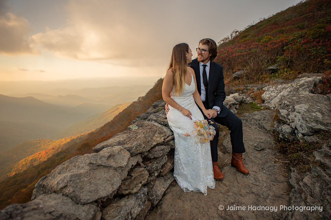 Mountain Wedding Photos | Asheville Elopement Photographer | Hiking Bride