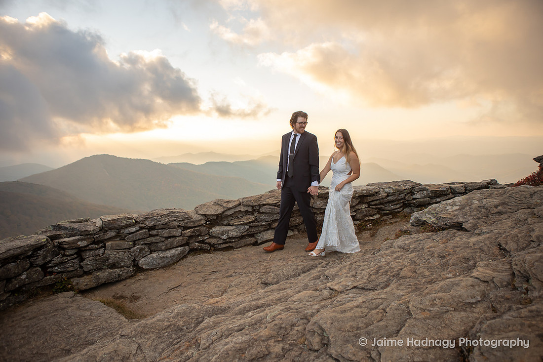 Mountain Wedding Photos | Asheville Elopement Photographer | Hiking Bride