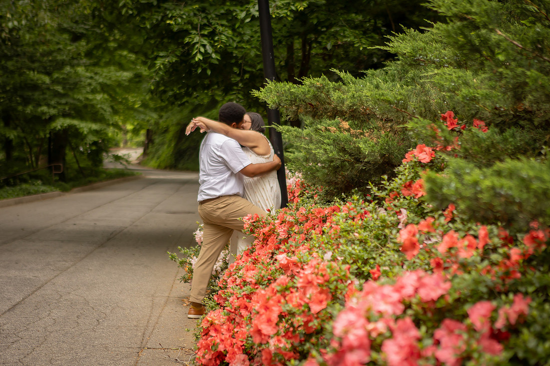 Greenville SC proposal photographer | Falls Park Engagement Phootgrapher