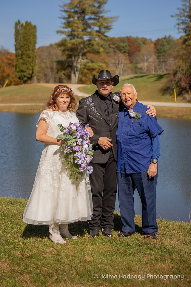 Wedding at Springmaid Mountain in Spruce Pine | NC Elopement Photogapher