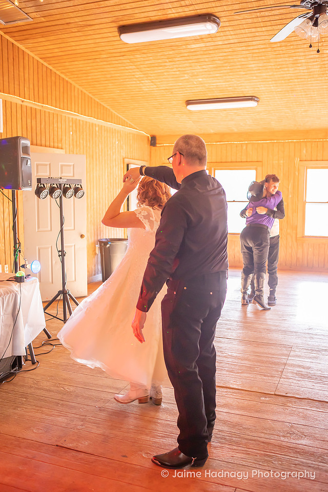 Wedding Reception Photos at Springmaid Mountain Spruce Pine | WNC Elopement Photographer