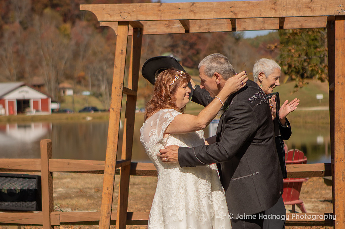 Wedding at Springmaid Mountain in Spruce Pine | NC Elopement Photogapher