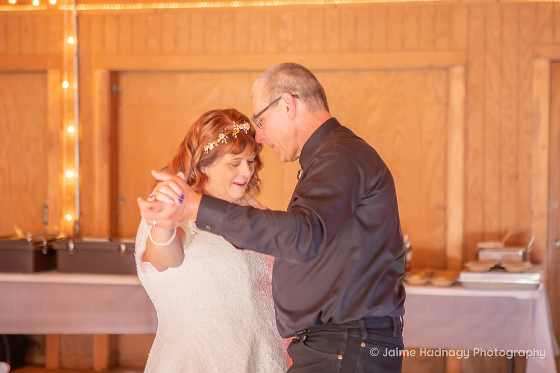Wedding Reception Photos at Springmaid Mountain Spruce Pine | WNC Elopement Photographer