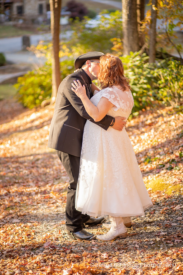 Country Western Wedding | North Carolina Photographer