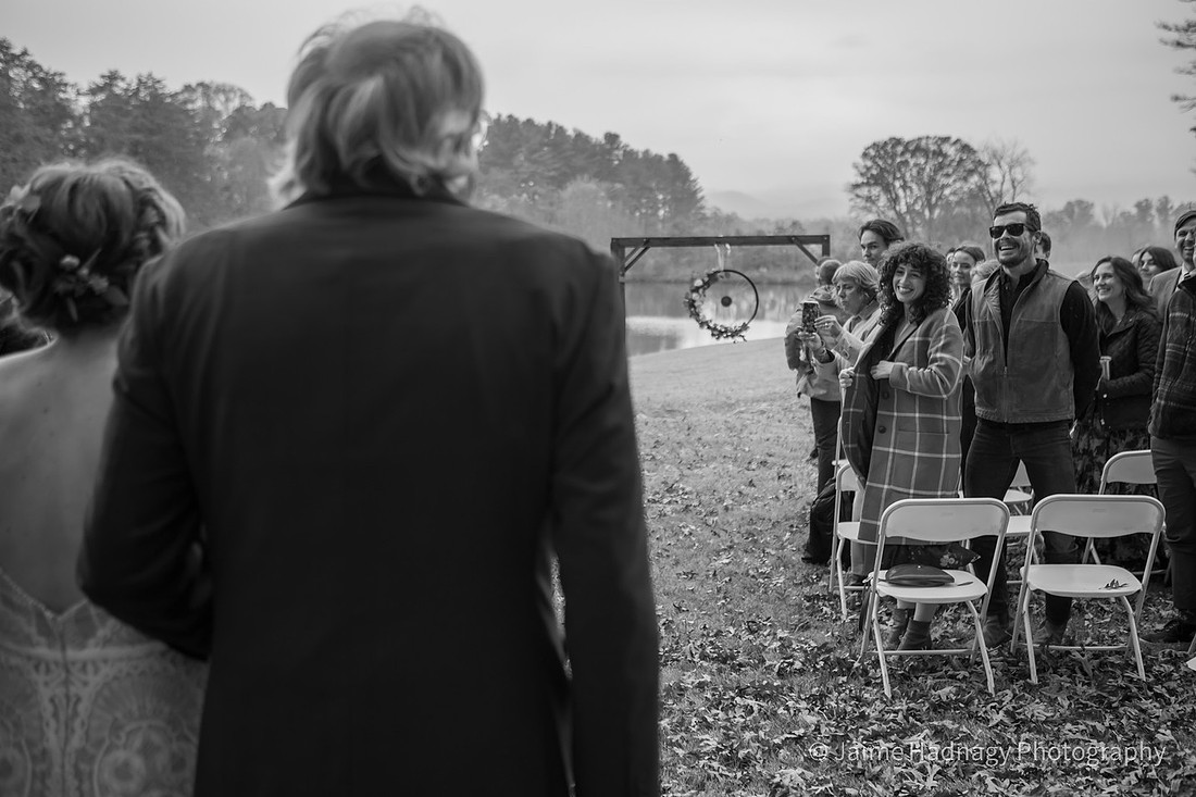 Photos of Outdoor Wedding by a lake at Innisfree Farm in Hendersonville | Asheville Photogrpher