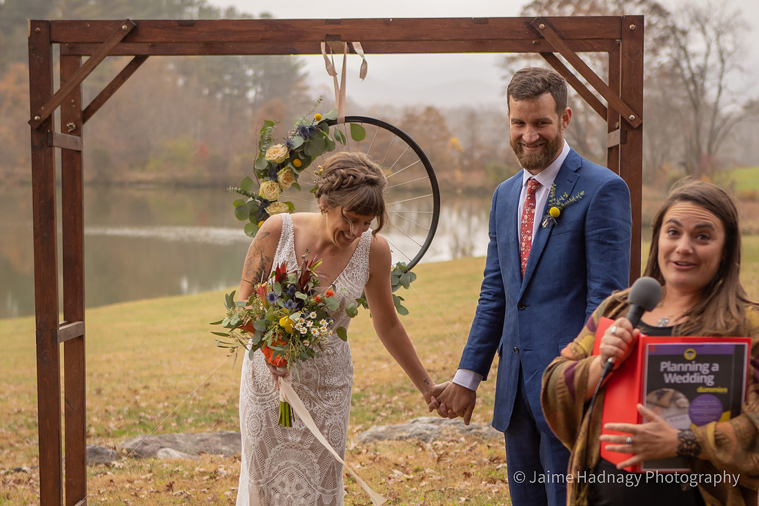 Photos of Outdoor Wedding by a lake at Innisfree Farm in Hendersonville | Asheville Photogrpher