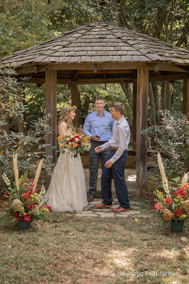 Botanical Gardens Wedding | Asheville Elopement Photographer