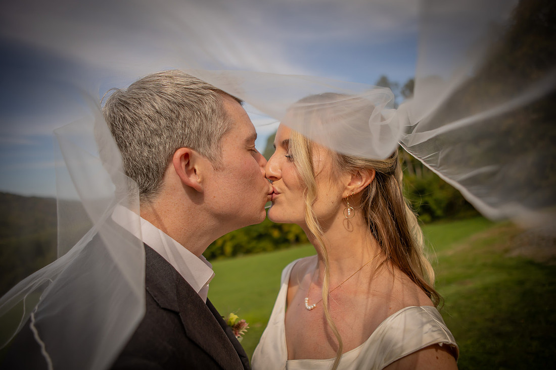 Professional Wedding Photos in the Asheville Area Western NC Photographer