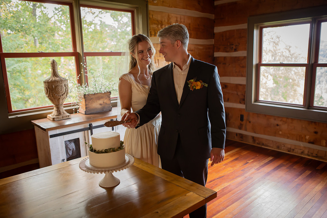 Wedding Photography in the Mountains of North Carolina | Asheville Photographer