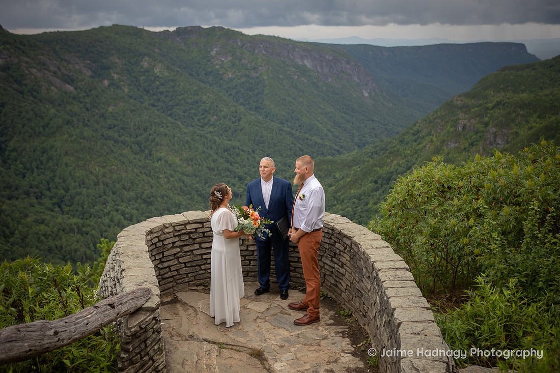 Wedding at Wiseman's View in Linville NC | Asheville Elopement Photographer
