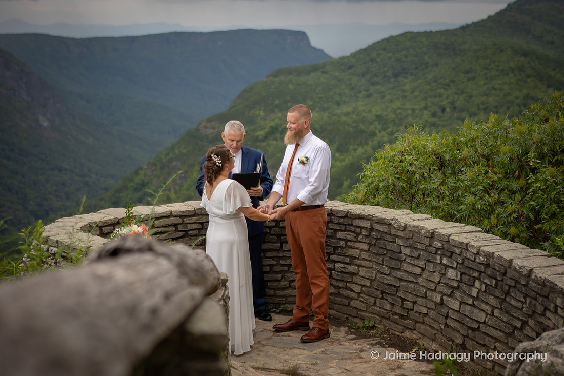 Wedding at Wiseman's View in Linville NC | Asheville Elopement Photographer