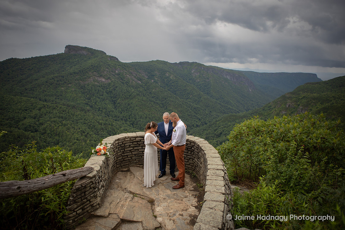 Wedding at Wiseman's View in Linville NC | Asheville Elopement Photographer