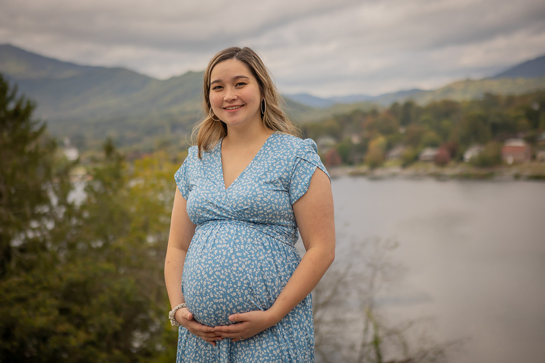 Maternity Photography with Dogs in Western NC
