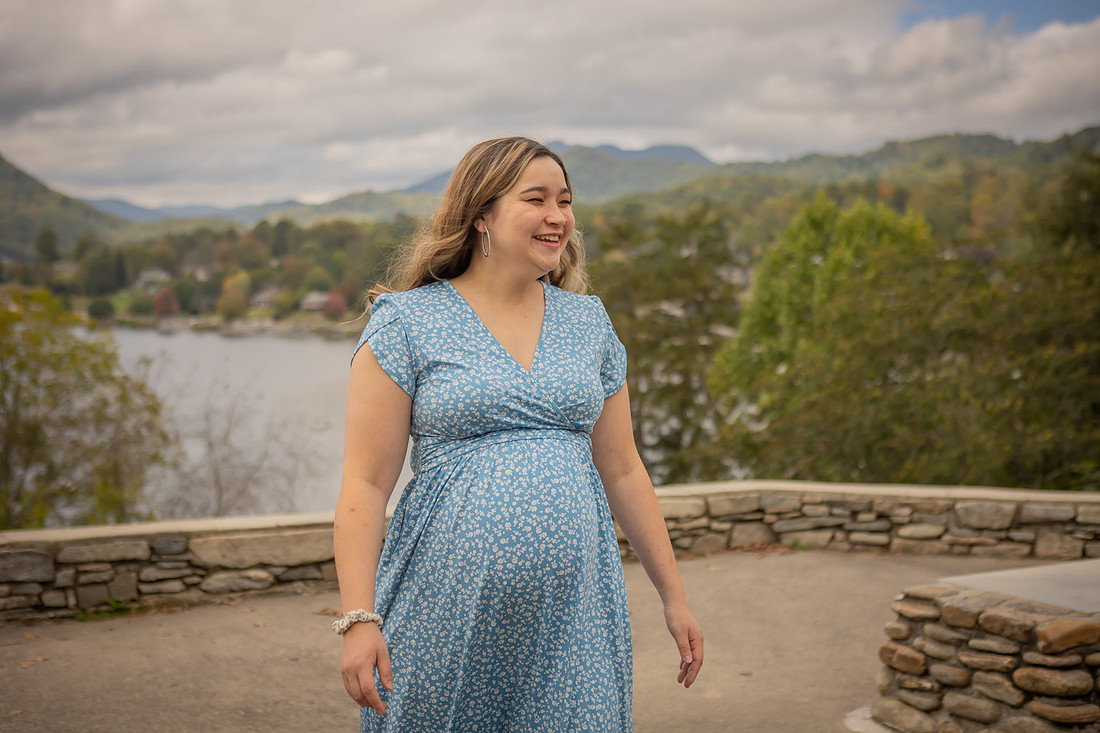 Maternity Photography with Dogs in Western NC