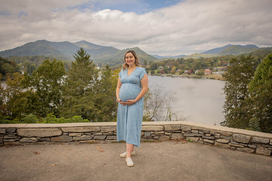 Maternity Photography with Dogs in Western NC