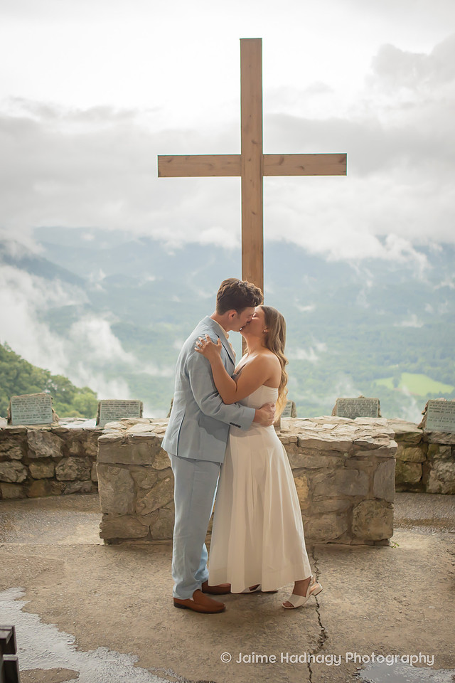 Destination Travel Wedding Photographer at Pretty Place in CLeveland SC