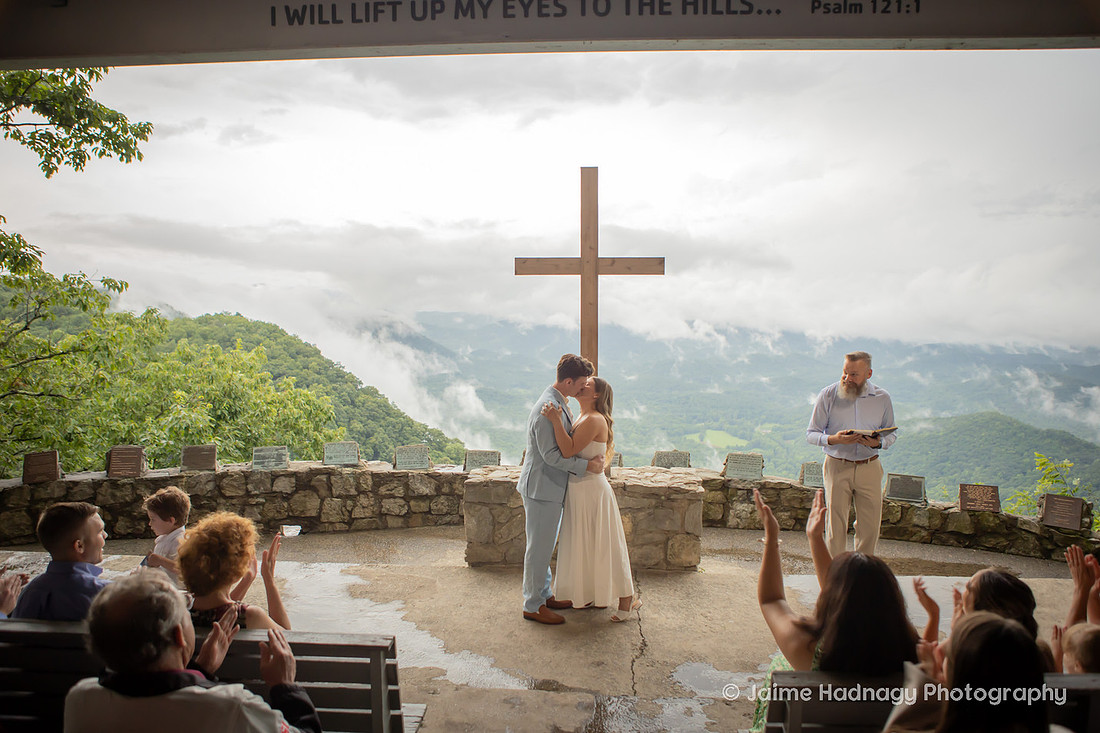 Destination Travel Wedding Photographer at Pretty Place in CLeveland SC
