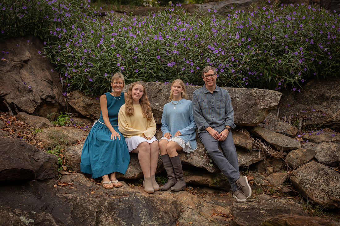 Family Photoshoot at Rock Quarry Garden in Greenville SC | Photographer