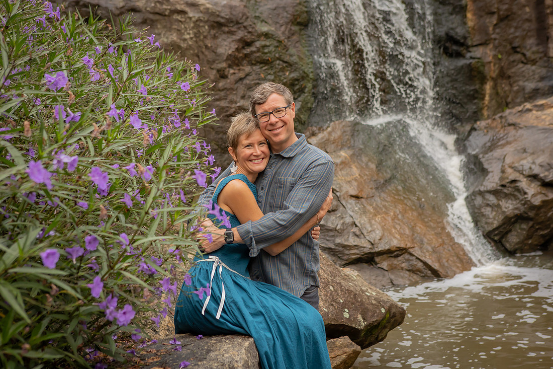 Family Photoshoot at Rock Quarry Garden in Greenville SC | Photographer