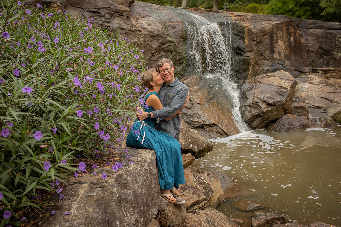 Family Photoshoot at Rock Quarry Garden in Greenville SC | Photographer