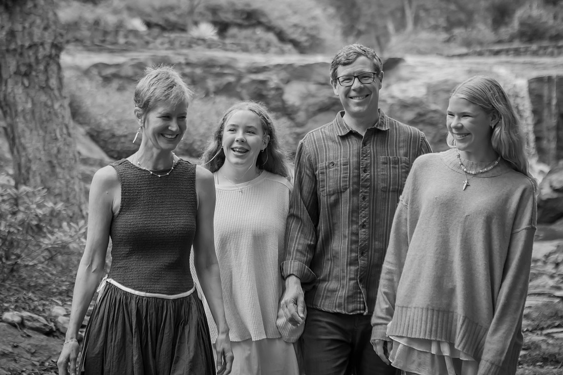 Family Photoshoot at Rock Quarry Garden in Greenville SC | Photographer
