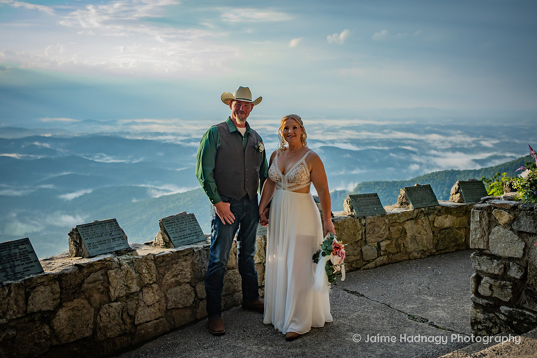 Wedding Pictures at Pretty Place | WNC Photographer and Upstate SC