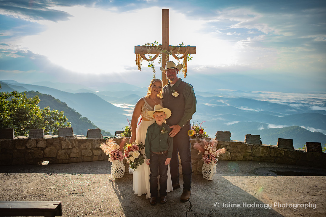 Wedding Pictures at Pretty Place | WNC Photographer and Upstate SC
